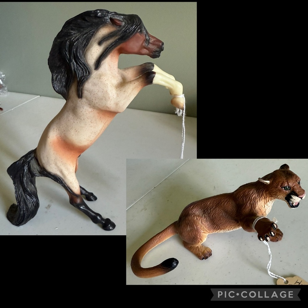 Breyer America’s Wild Mustangs - Rufo and Diablo